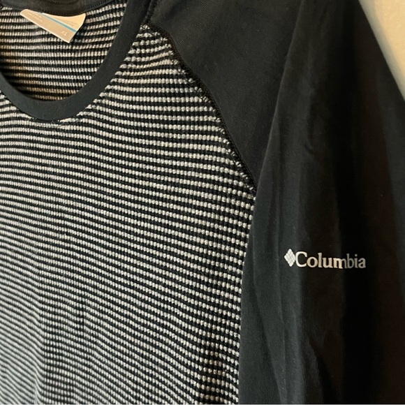 Columbia Long Sleeve Top Women’s size XL Unisex Ribbed Striped Black Gray - Picture 3 of 9